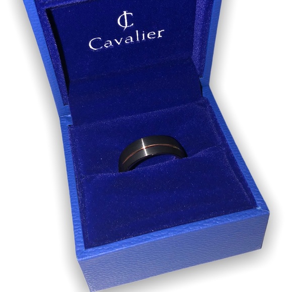 Black and Gold Men’s Wedding Band in Tungsten Carbide Ring - Picture 5 of 6